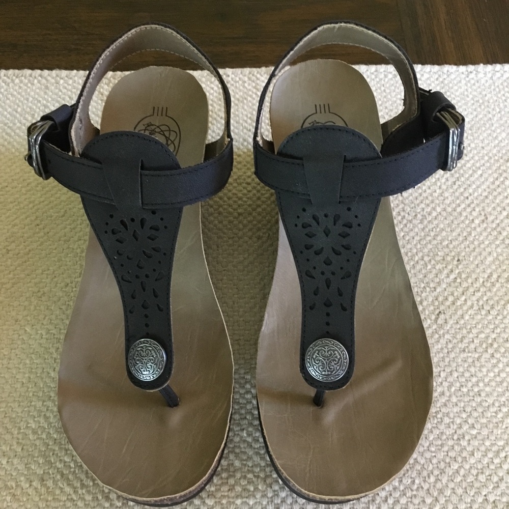 Black t strap wedge sandal